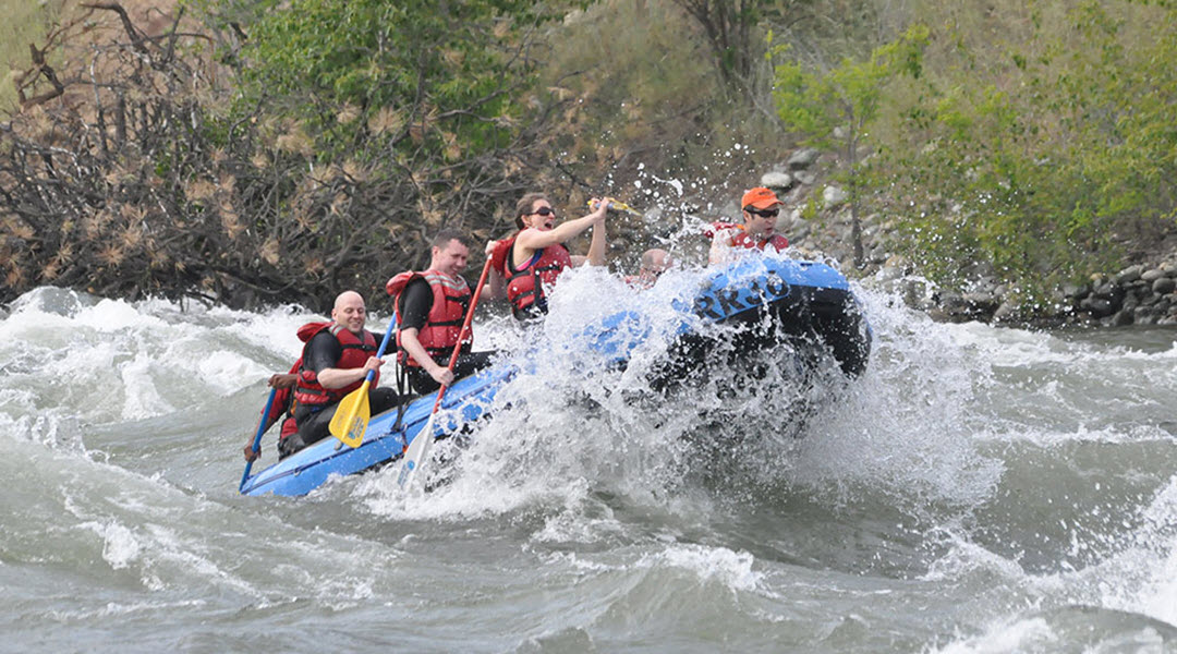 Exploring the Beauty of the Methow River: A Rafting Experience Like No Other